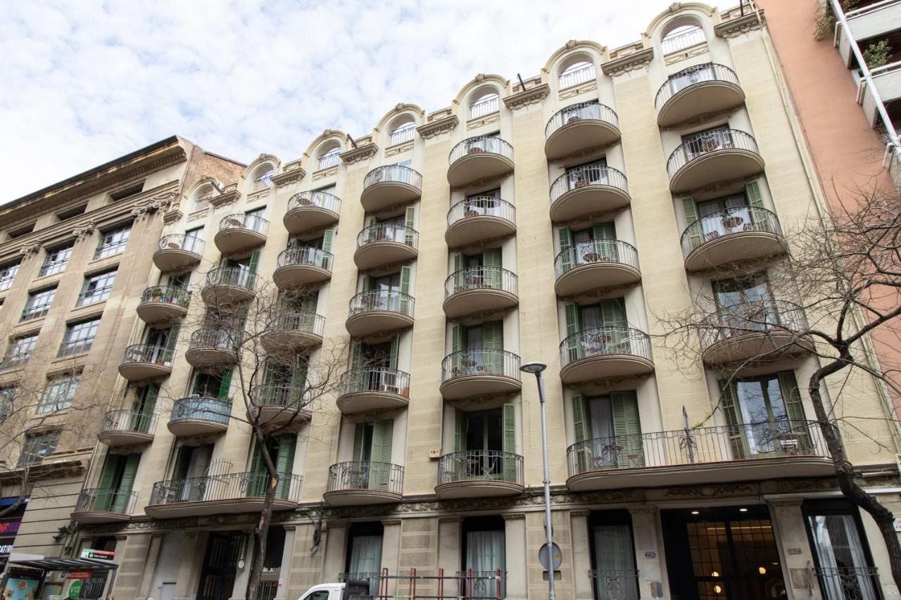 Apartment Ola Living Diagonal Ii